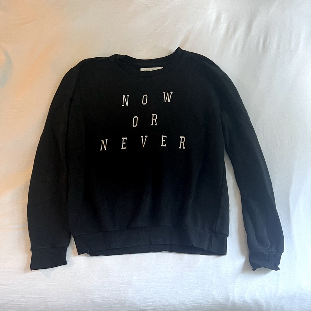 Zara Pulse Graphic Print Pullover